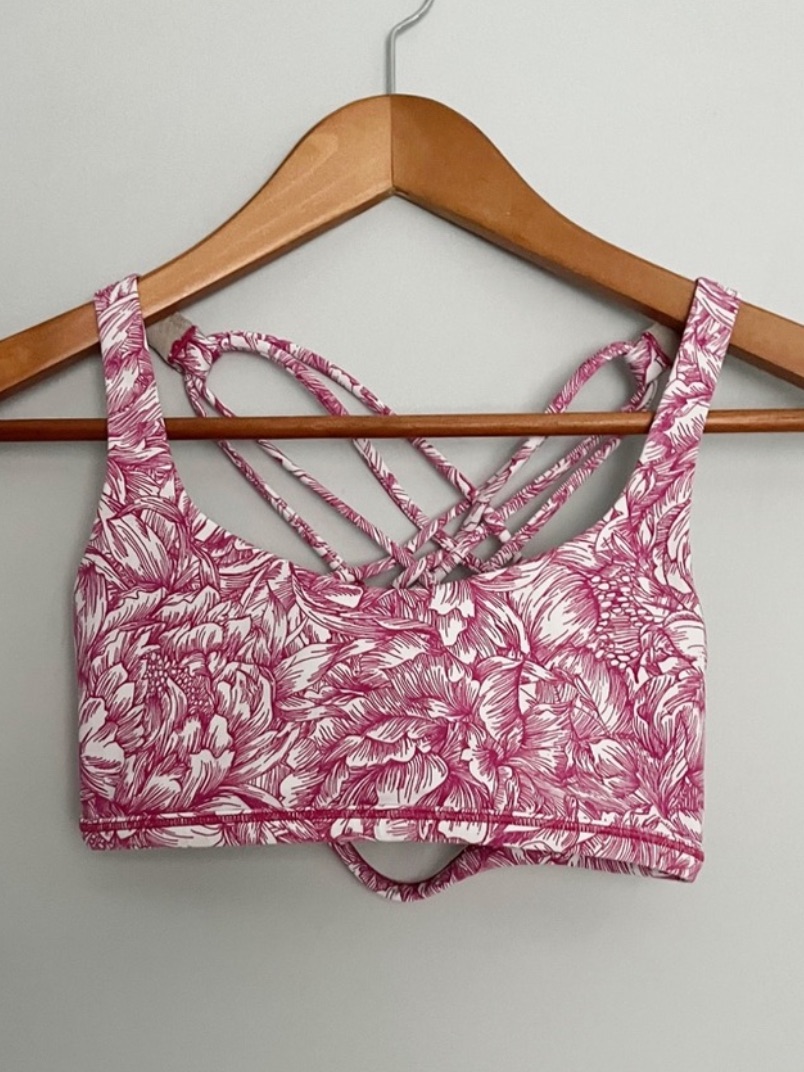 Lululemon Free To Be Wild Bra Floral Bloom White Ruby Size 2